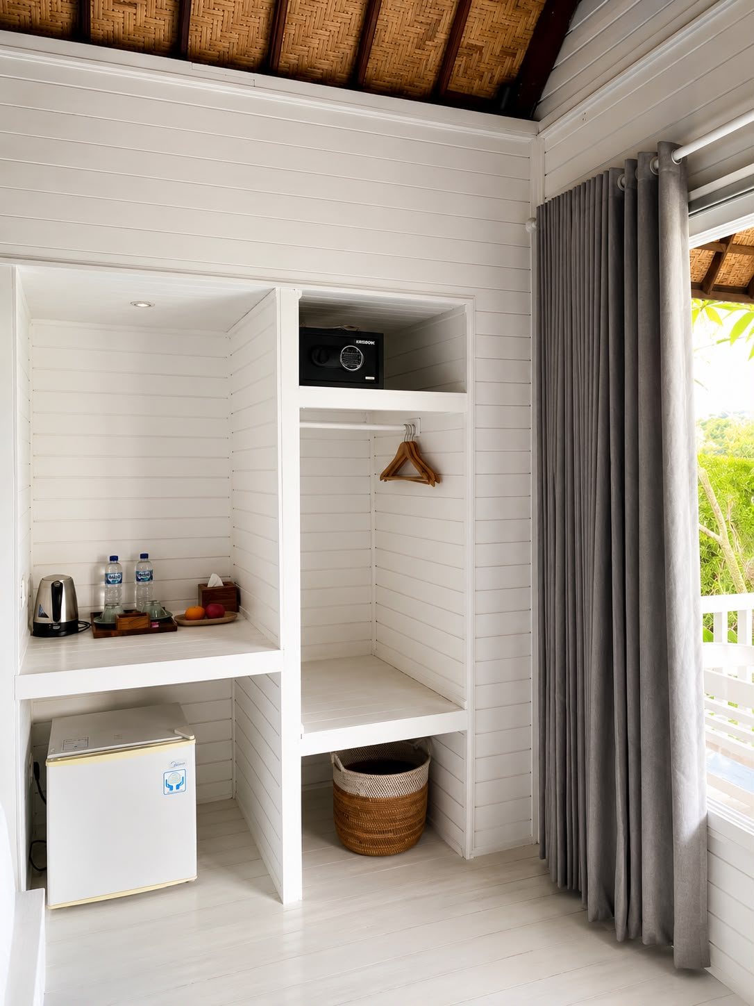 Bedroom facilities with coffee tea maker, safety deposit box and minibar